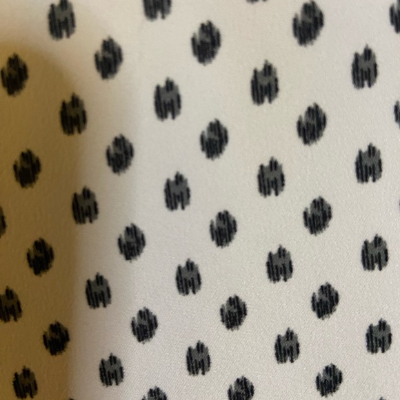 Hilary Radley blouse, V-neck - Picture 4 of 6